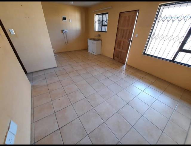 0 BEDROOM APARTMENT FOR SALE IN MOHLAKENG